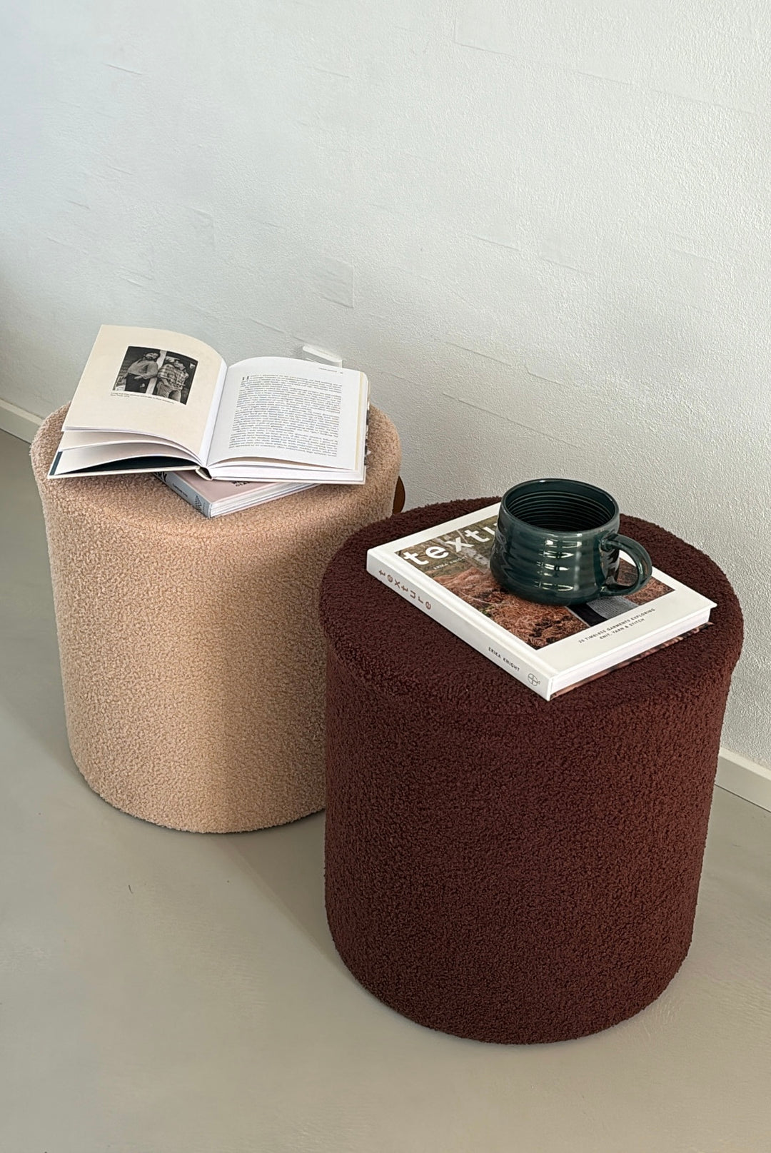 Puf. (Ø36xH:39cm). Cream
