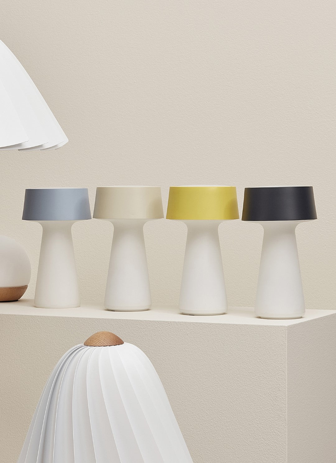 Spring Copenhagen - Ember Bordlampe (H: 23cm). Sky Blue