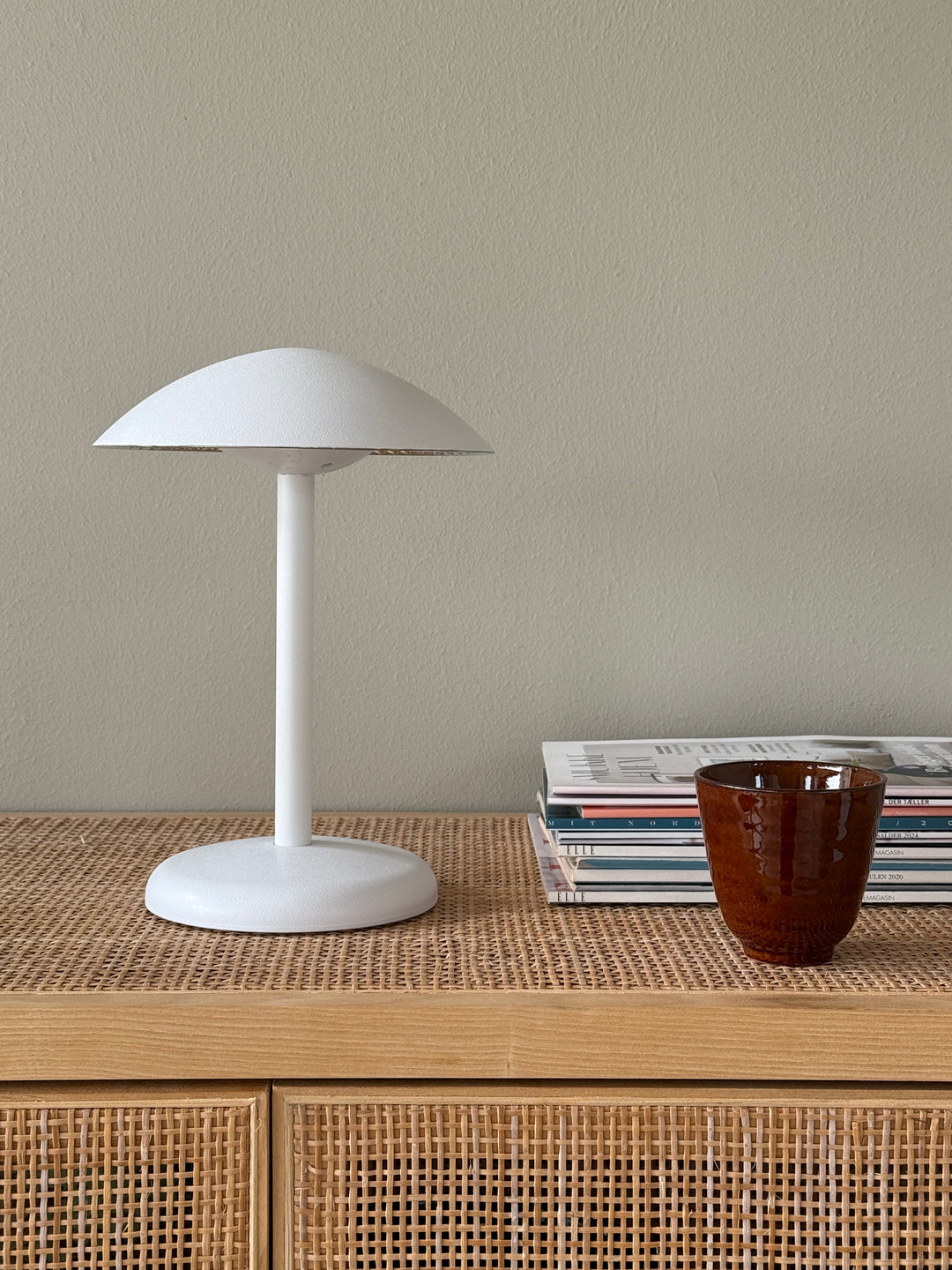 Bordlampe i Hvid CALVIN (19,5x28,5cm)