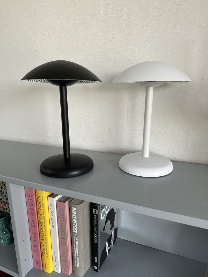 Bordlampe i Sort CALVIN  (19,5x28,5cm)