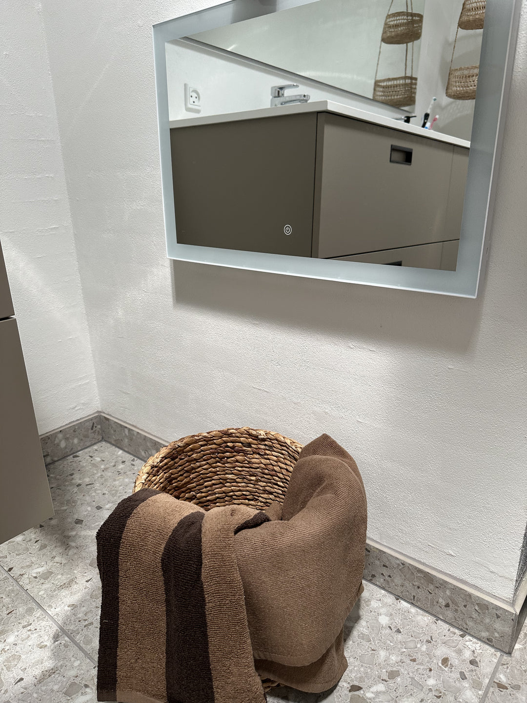 Spejl til Væg Hvid BIRTHE ( 60x40x4cm)