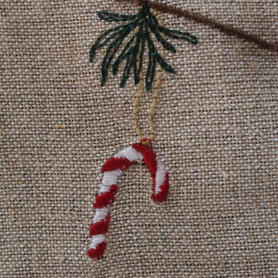 Juledug m Broderi (140x270cm)