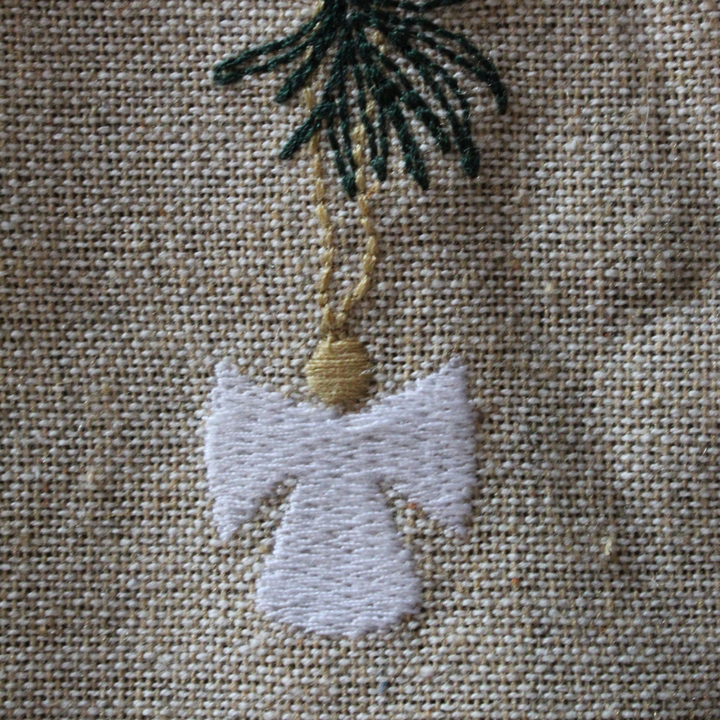 Juledug m Broderi (140x270cm)