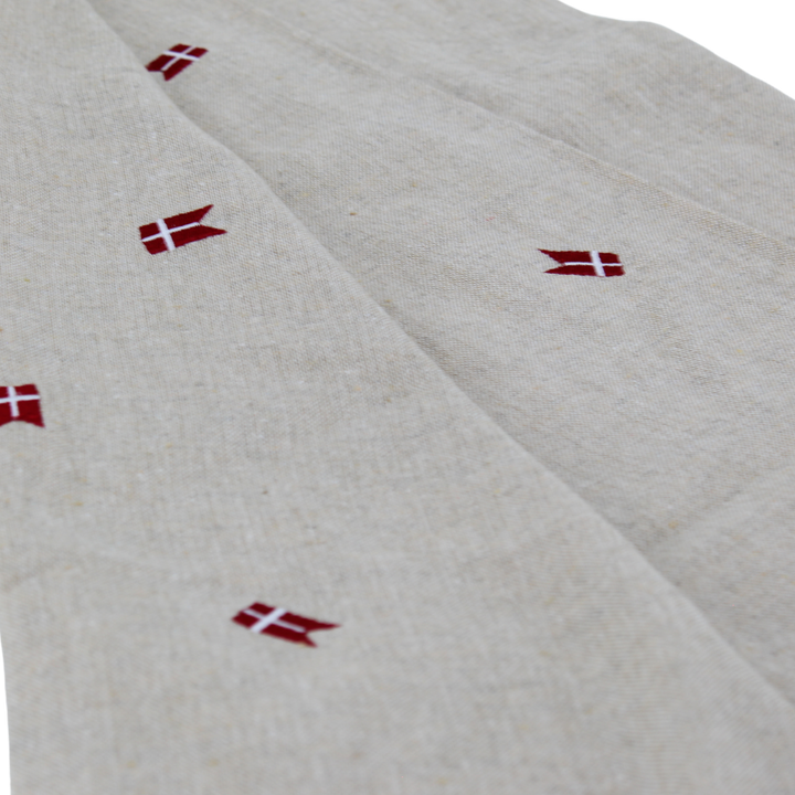 Dug m. Broderet Dansk Flag. 140x180cm
