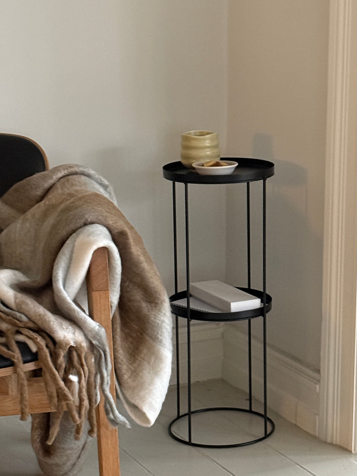 BAXTER Sidebord (24x24x60 cm). Matt Sort