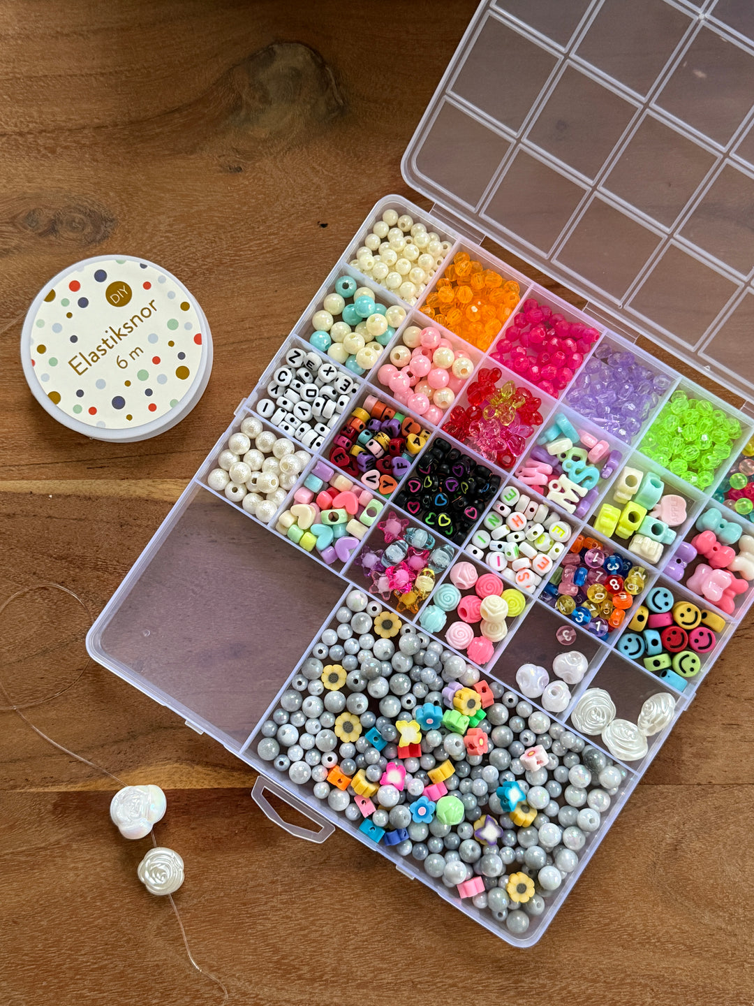 Perler i æske m/25 rum