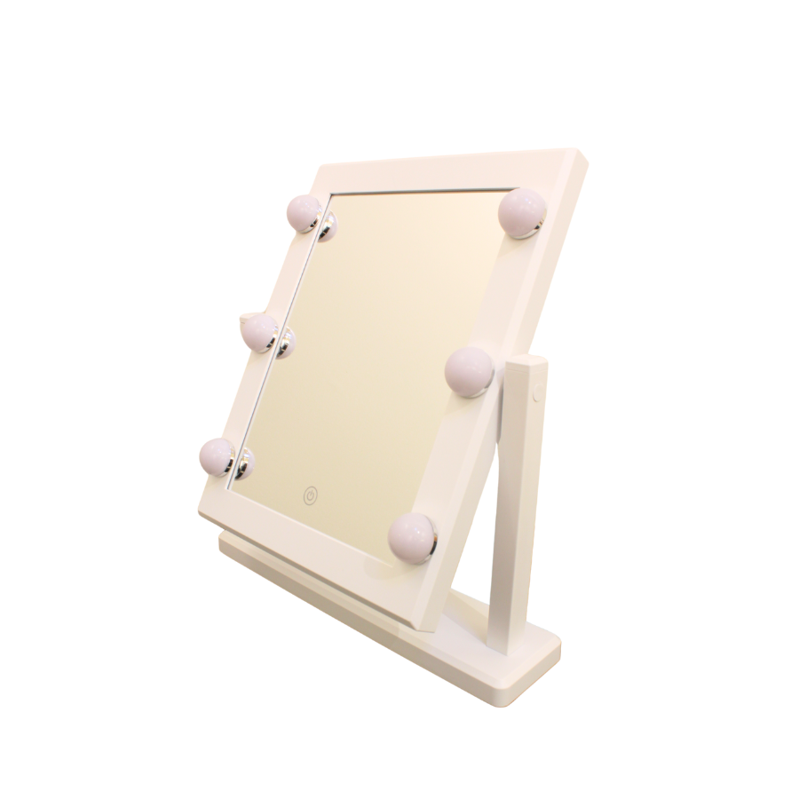 LED Spejl på vipperstand, 28x35,5cm
Bruger 4 x AA Batteri