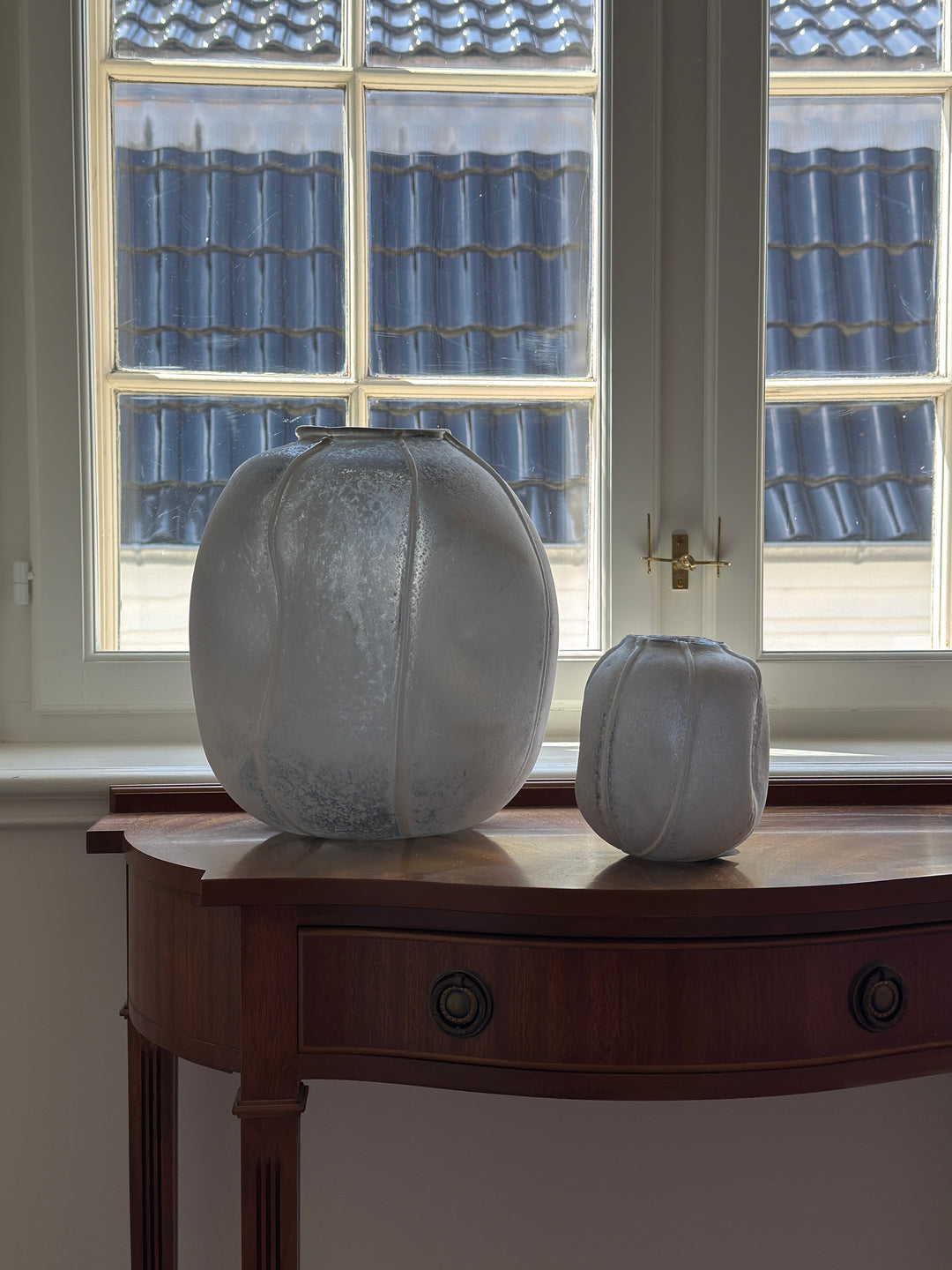 Villa Collection - Sigt Vase Smoked Pearl (27cm)