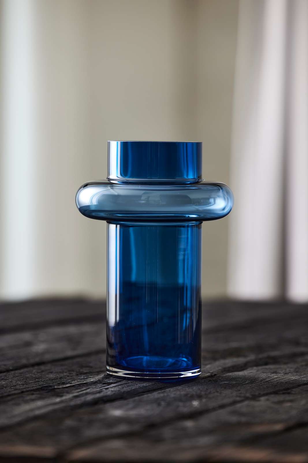 Lyngby Tube Vase (H:25cm). Dark Blue