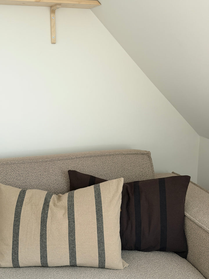 Pudebetræk i Camel m Sort Stribe CANE(40x60cm,)