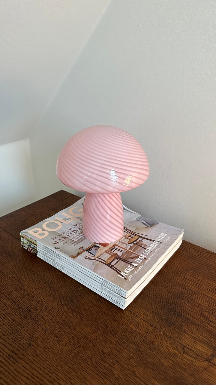 Dyberg Larsen - Bordlampe i Glas Jenny Rosa