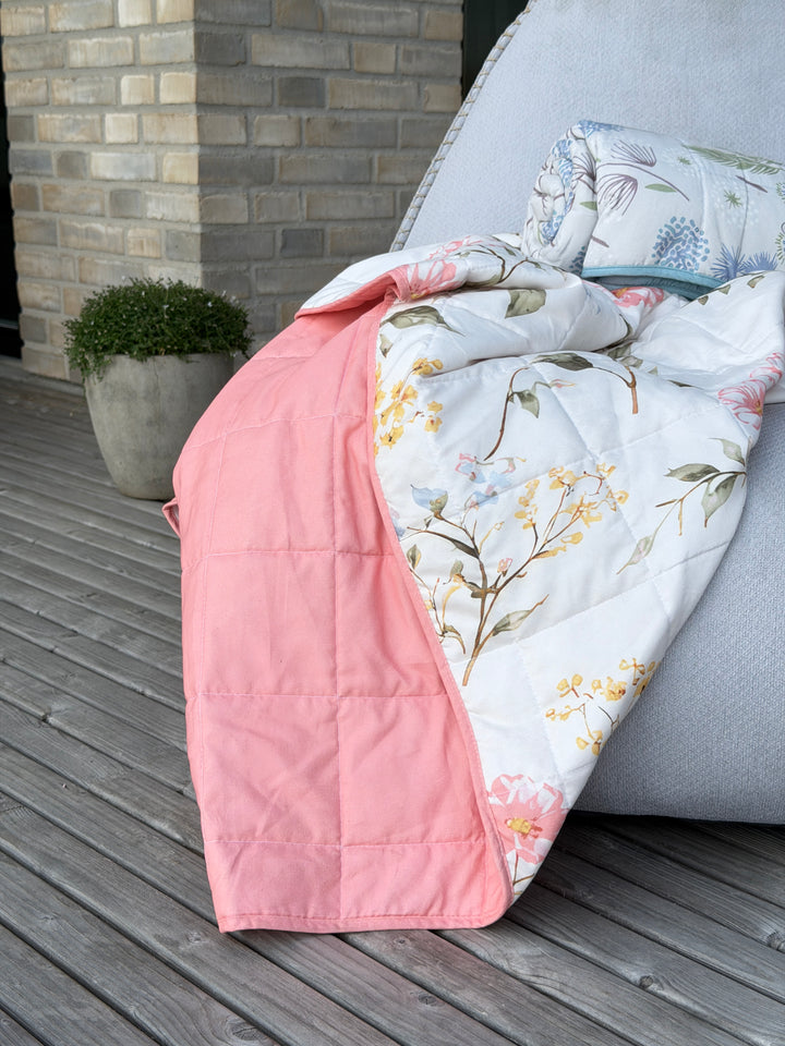 Quilt m. Blomsterprint Rosa 130x180cm