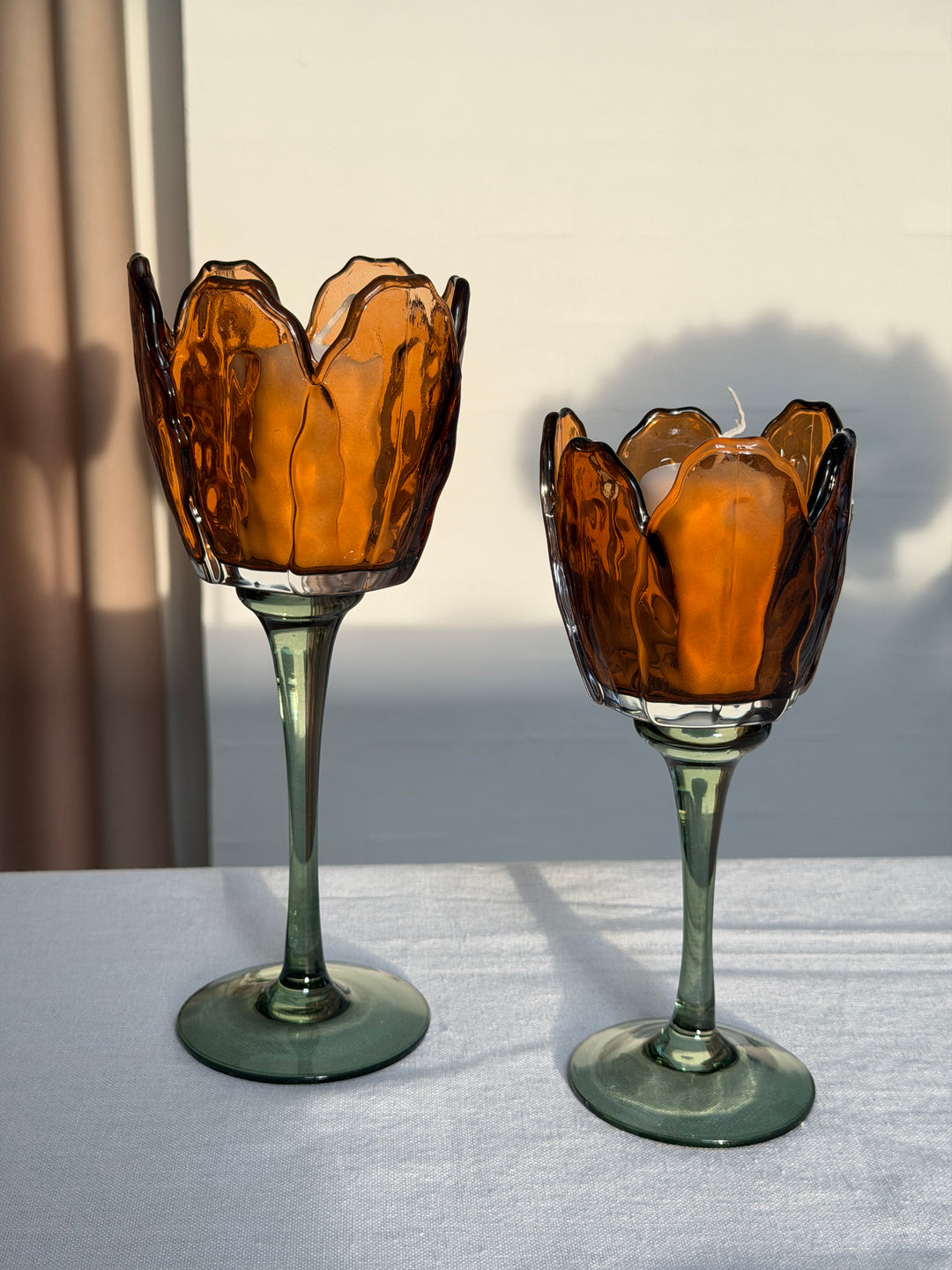 Fyrfadsstage Blomst Glas Amber/Grøn 9x24cm