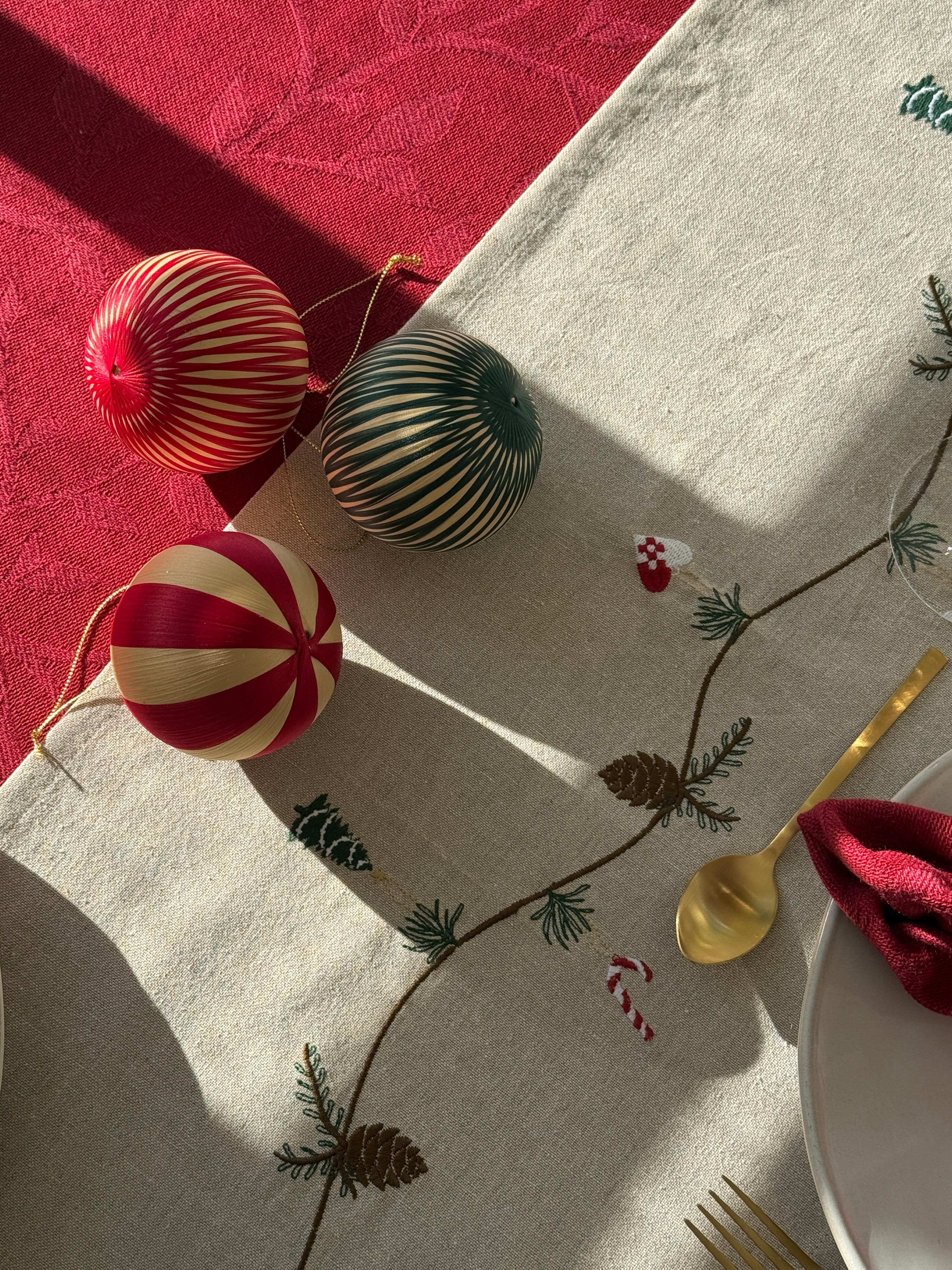 KÆMPE OPRYDNINGSSALG