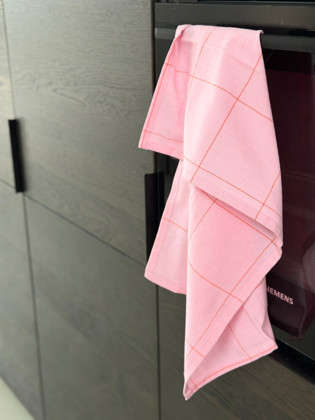 Viskestykke MEYSA (50x70cm). 2pk Lyserød m Orange striber