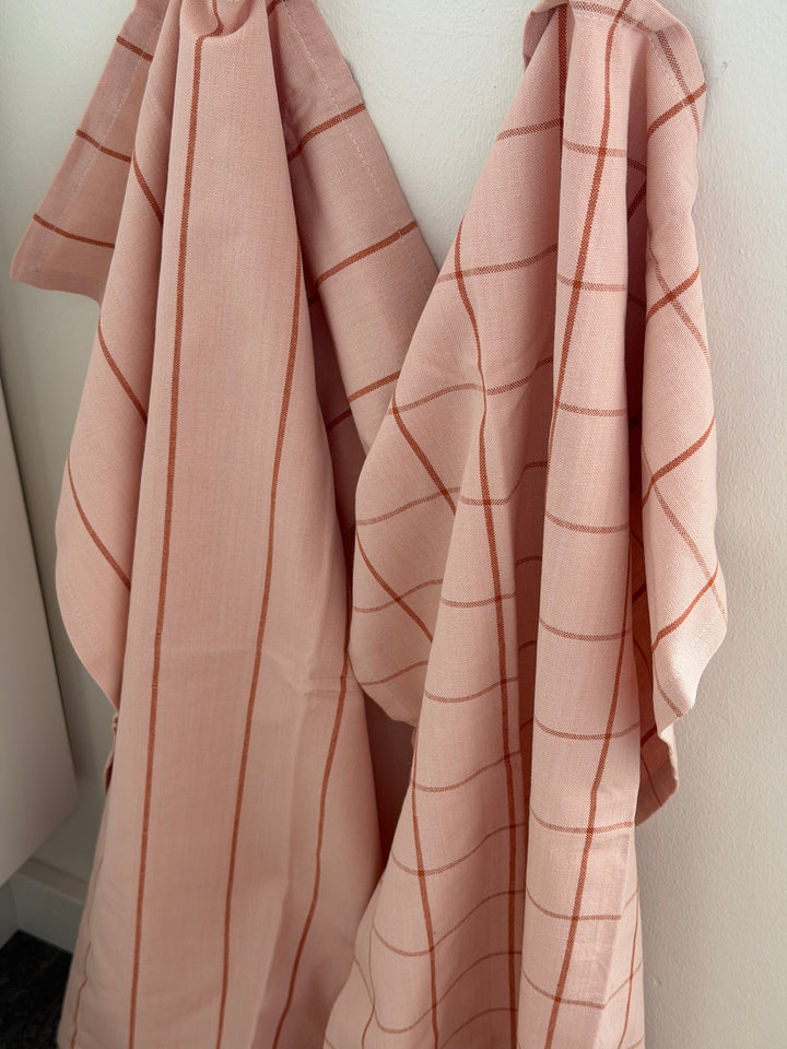 Viskestykke i Blush og Terrecota farve MIAH (50x70cm). 2pk