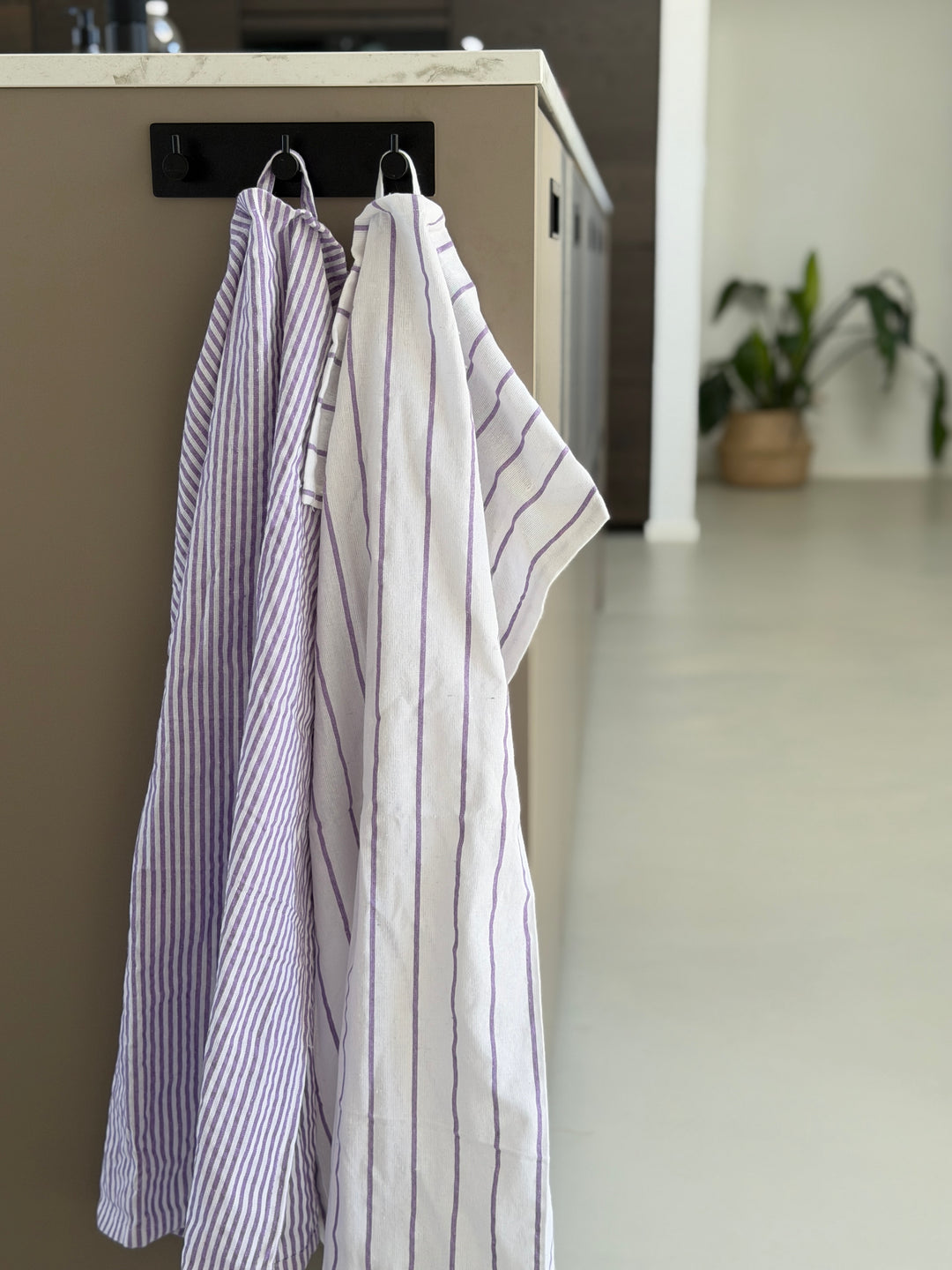 Viskestykke CORFITZ Strib Lilla/Hvid 2-pak (50x70cm)
