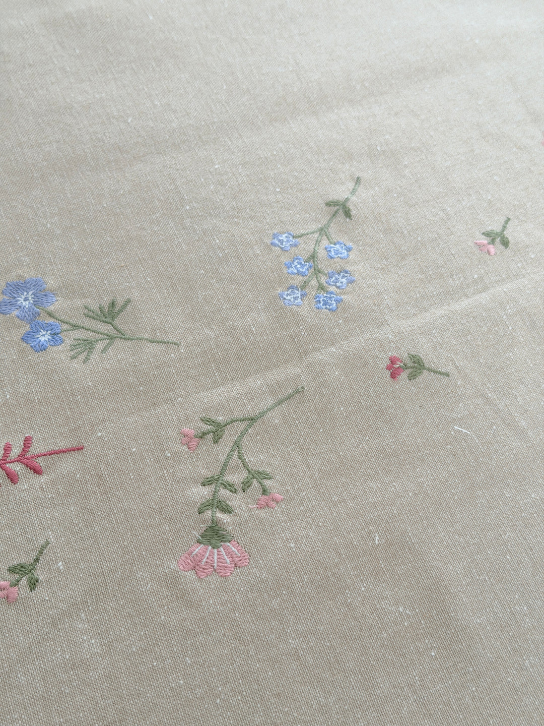 Dug Flora Broderi 140x320cm