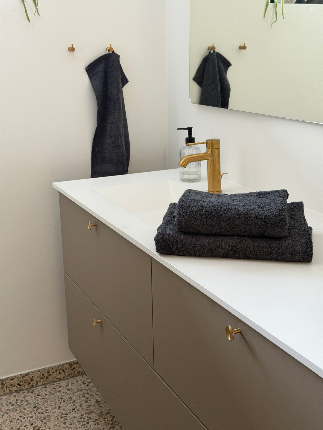 Håndklæde Antracit (70x140cm)