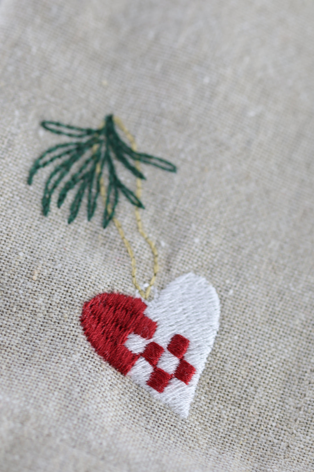 Julemundserviet m Hjerte Broderi (40x40cm)