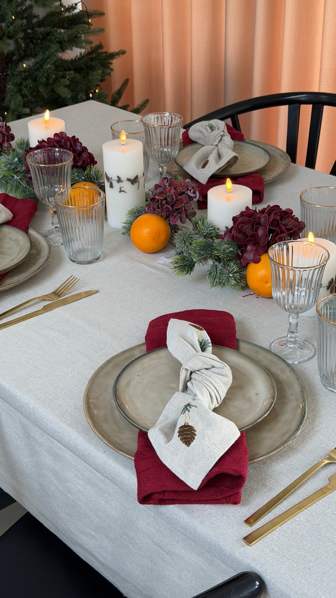 Julemundserviet m Grankogle Broderi (40x40cm)