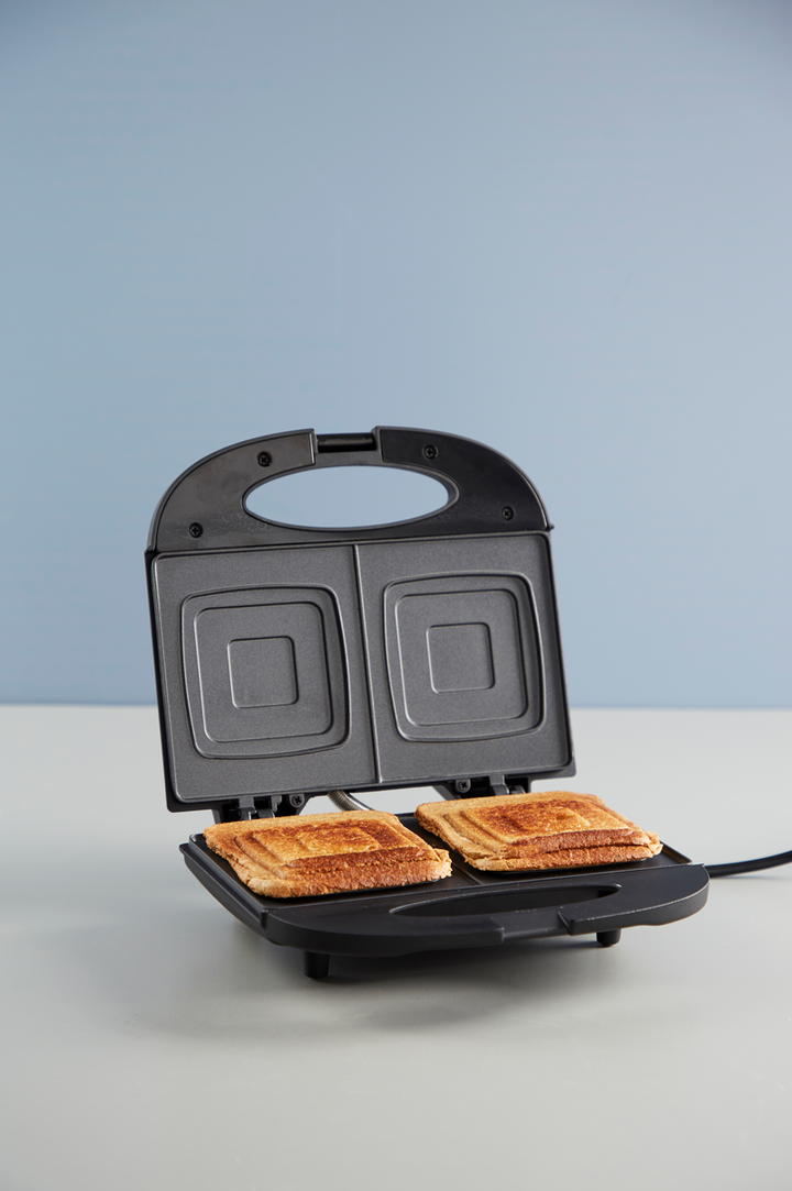Sandwich Toaster DAY 750W