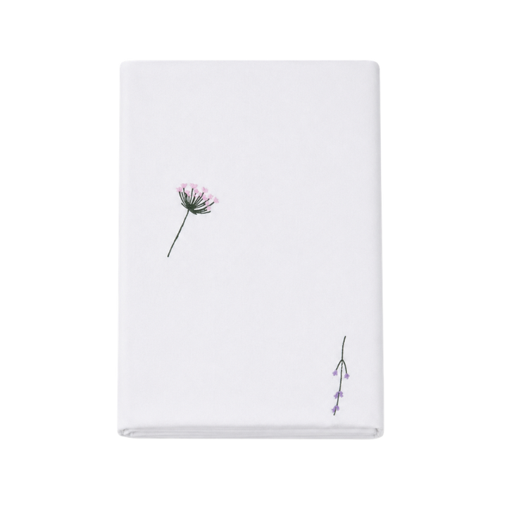 Dug m. Broderet ass Blomst (140x270cm) Hvid