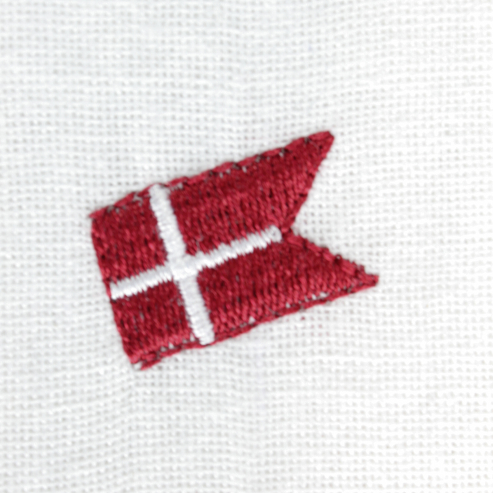 Dug m. Broderet Dansk Flag. (140x320cm) Hvid