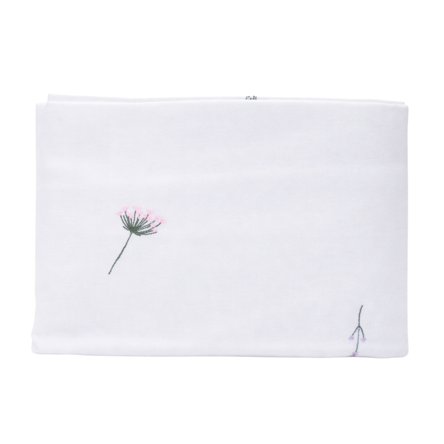 Dug m. Broderet ass Blomst (140x320cm) Hvid