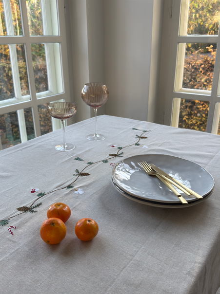 Juledug m Broderi (140x320cm)