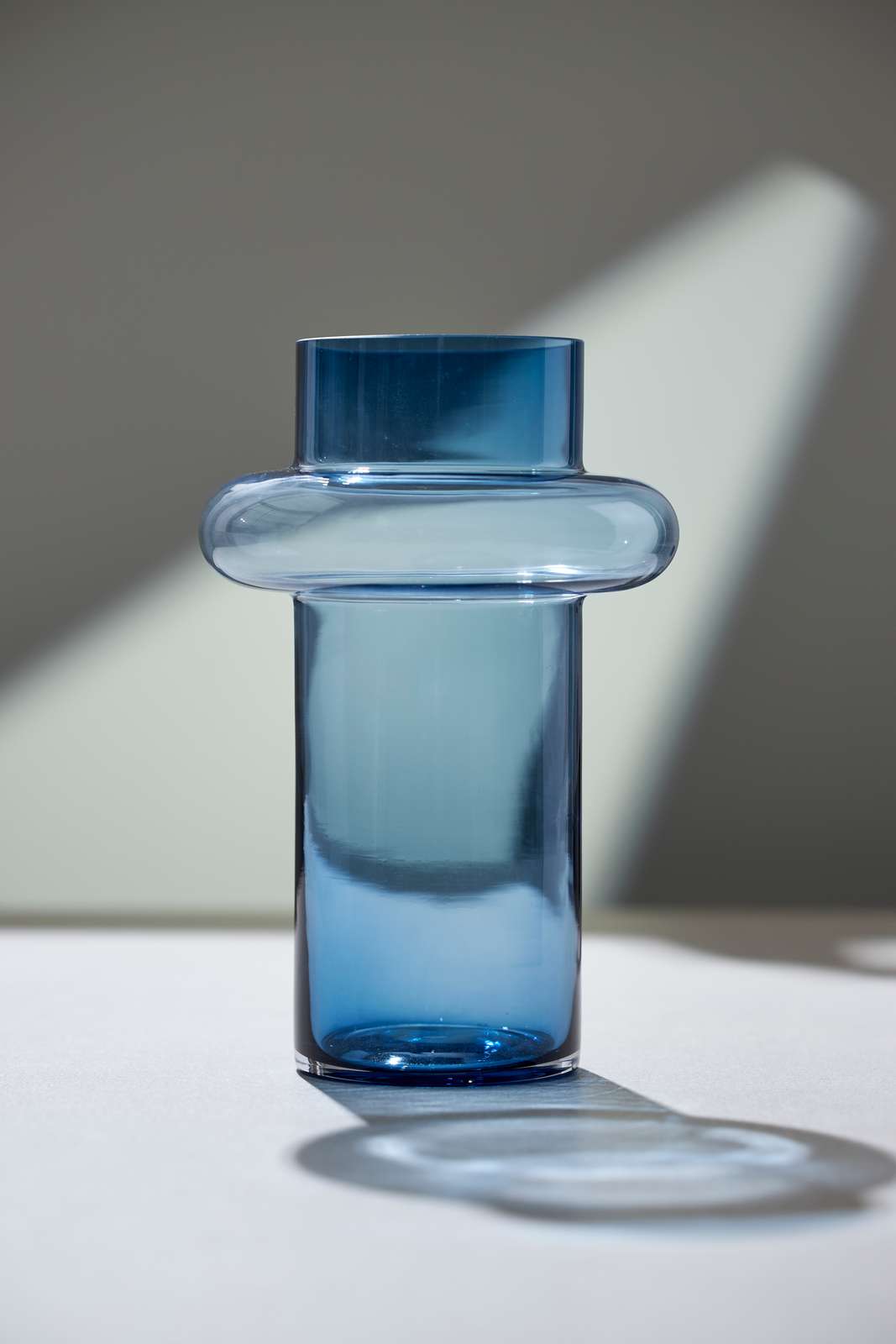 Lyngby - Tube Vase i Dark Blue (H:20cm)