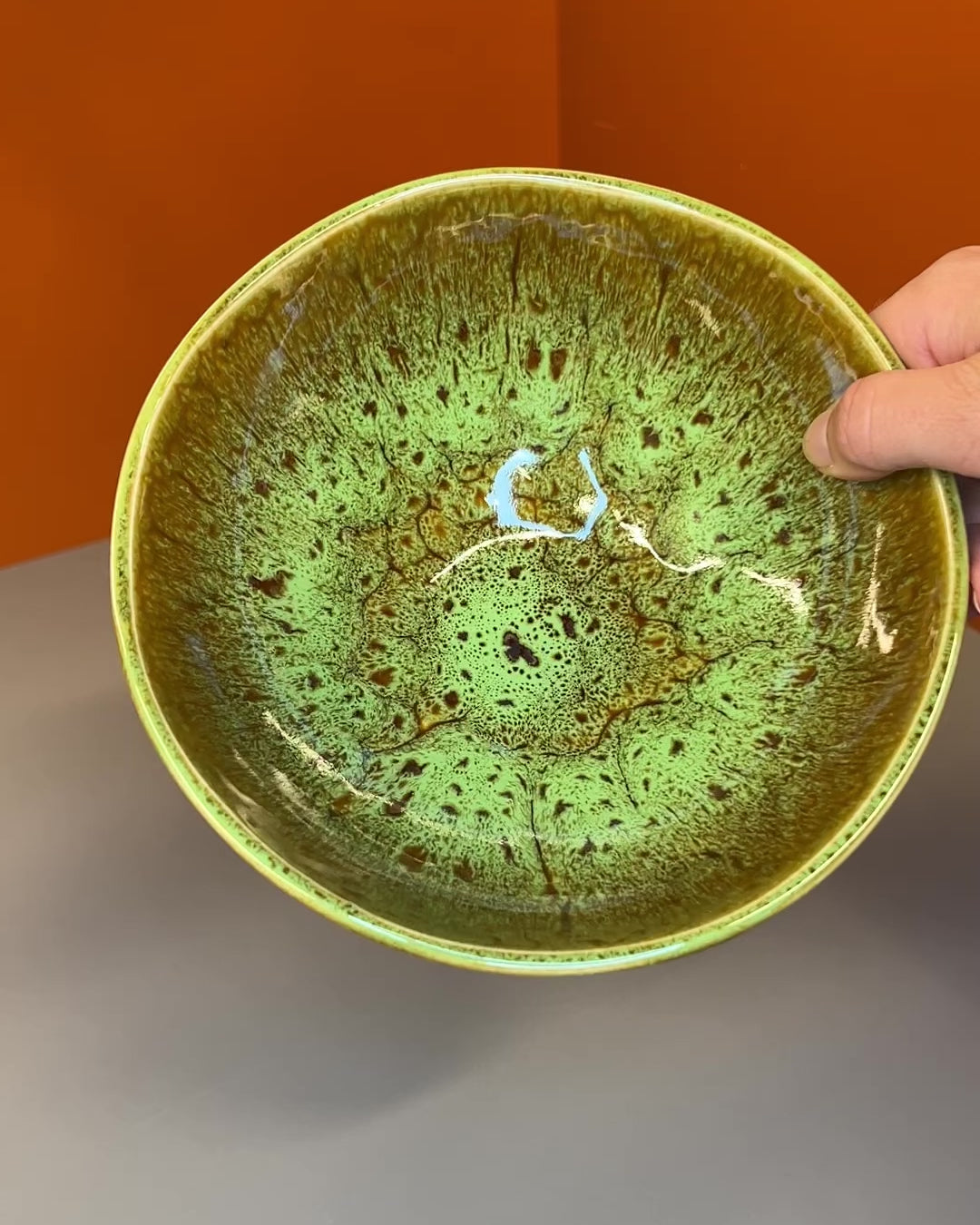 Stor Keramik Skål i Grøn